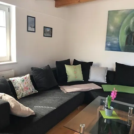 아파트 Ferienwohnung Rote Wand *